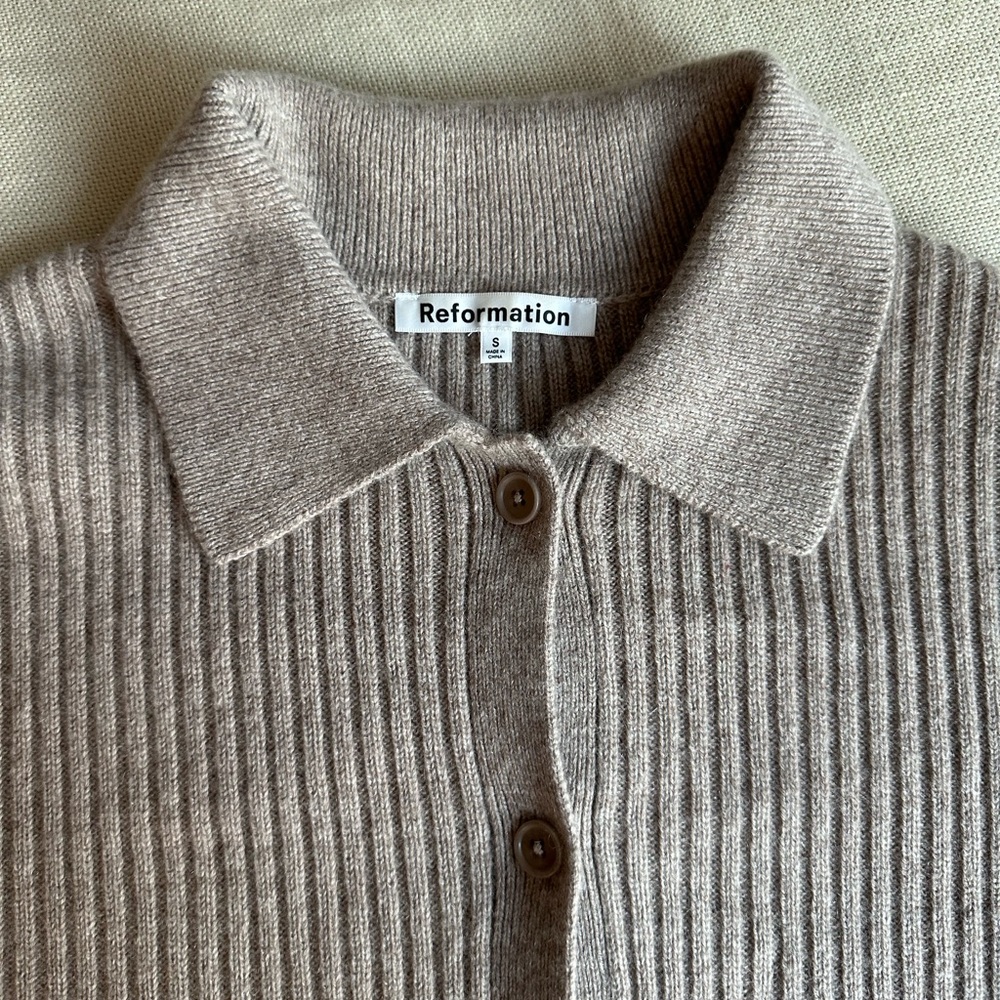 Reformation Fantino Cashmere Collared Cardigan in Oatmeal size M